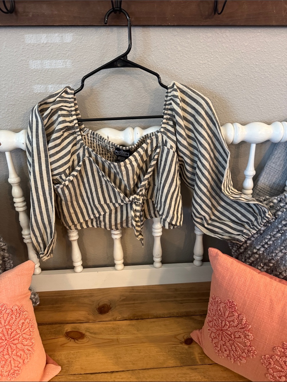Angie NWT  Striped Tie-Front Crop Top in Gray & White